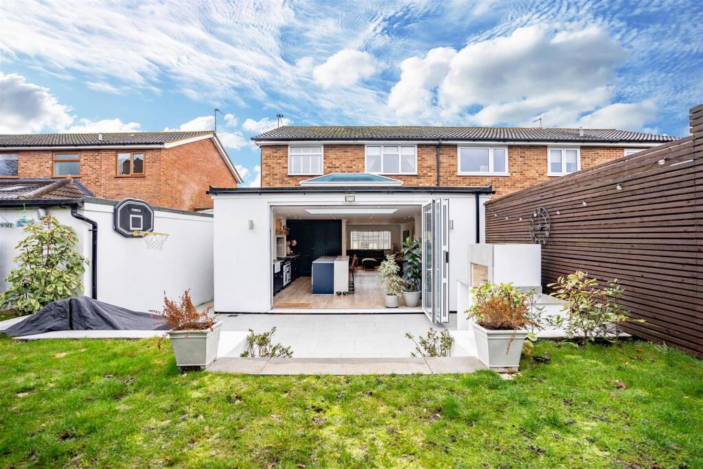 Additional image 4 of Park Lane, Colney Heath, St. Albans