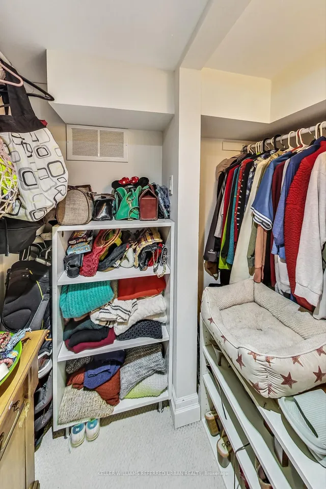 Additional image 38 of 36 Glenlake Ave