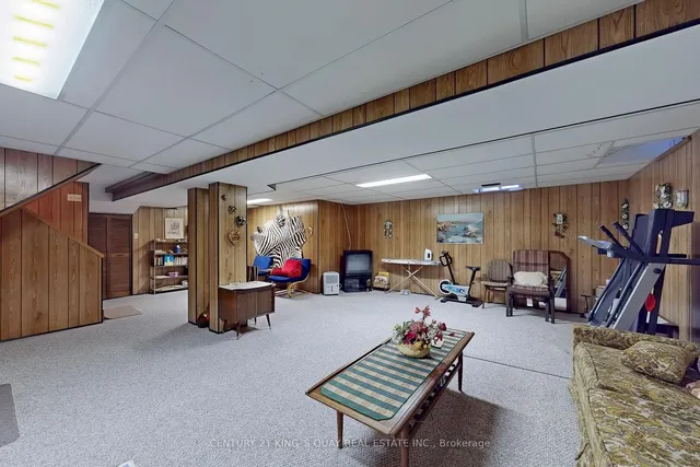 Additional image 38 of 37 Carl Cres