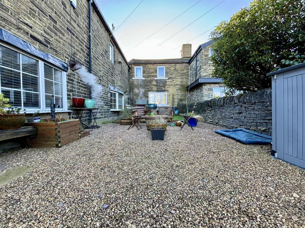 Additional image 14 of 9, Chapel Row, Bradford, BD15 7DE