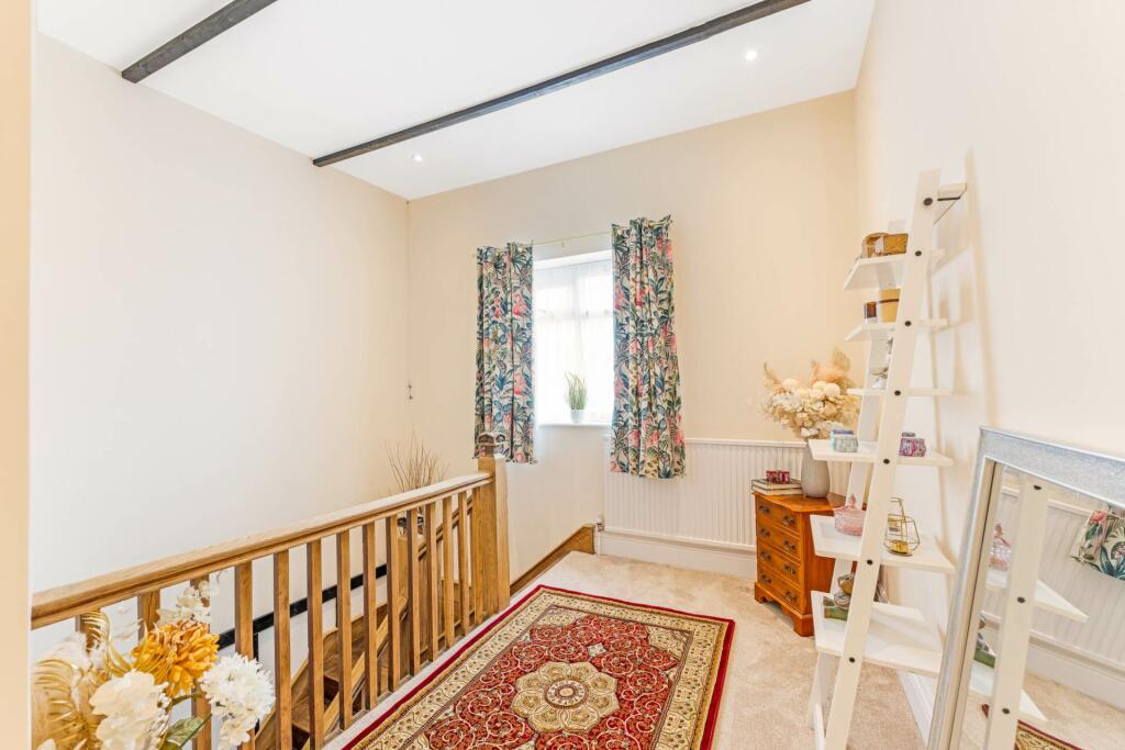 Additional image 14 of Woodland Road, South Ward - Grand Property!