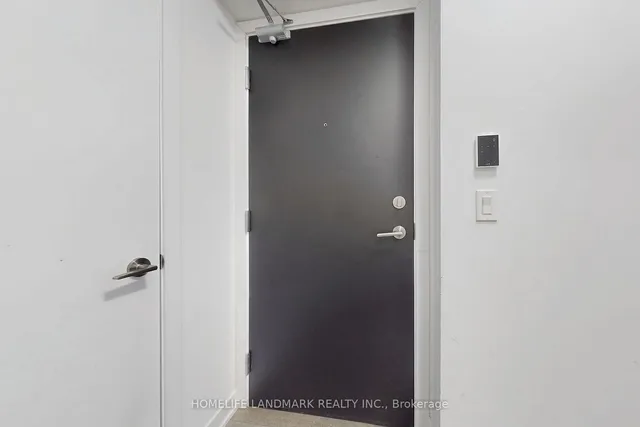 Additional image 30 of 87 Peter St Unit 617