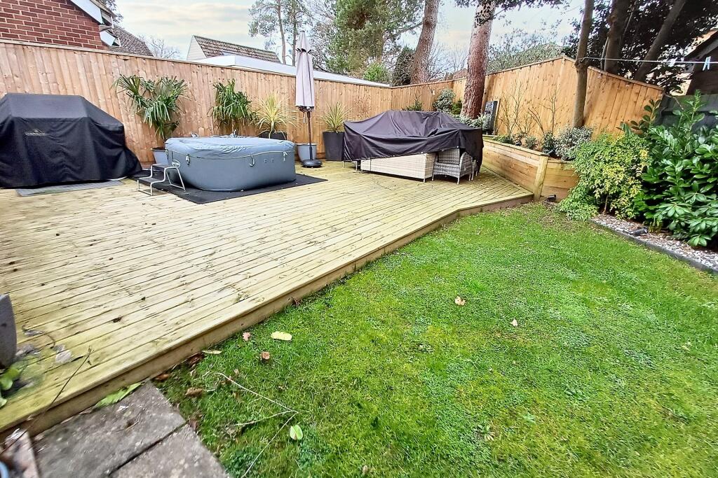 Additional image 17 of Verwood