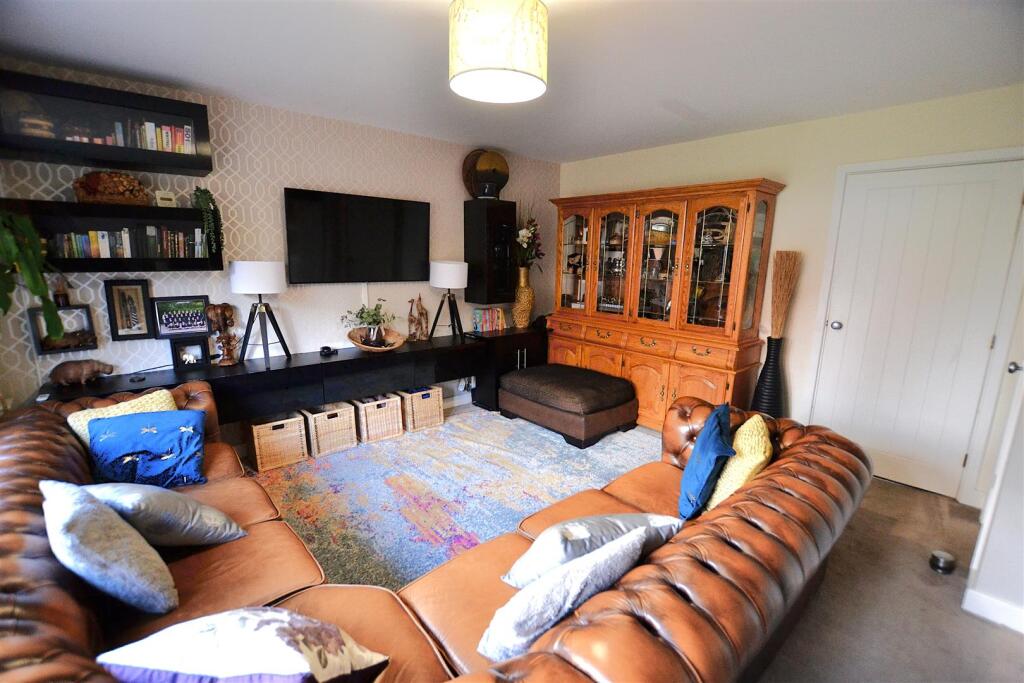 Additional image 7 of Appletree Way, Welwyn Garden City