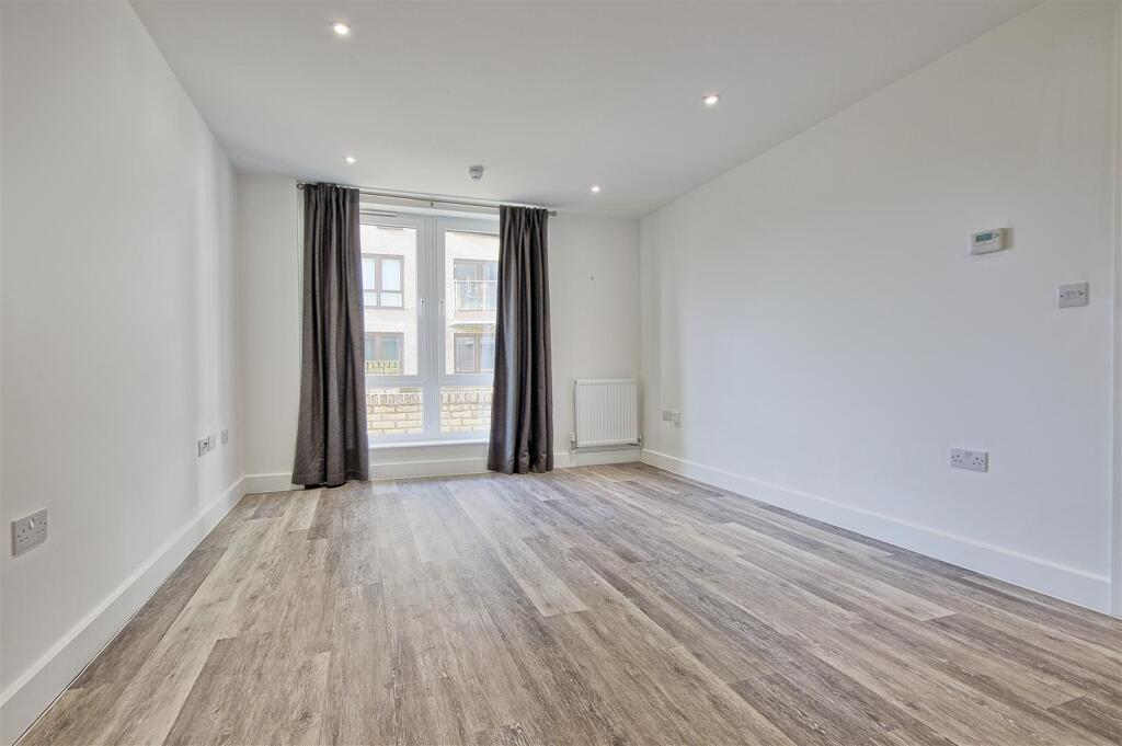 Additional image 11 of Newmarket Road, Cambridge