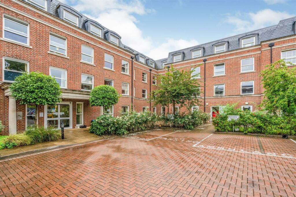 Additional image 23 of Peel Court, College Way, Welwyn Garden City, Hertfordshire, AL8 6DG