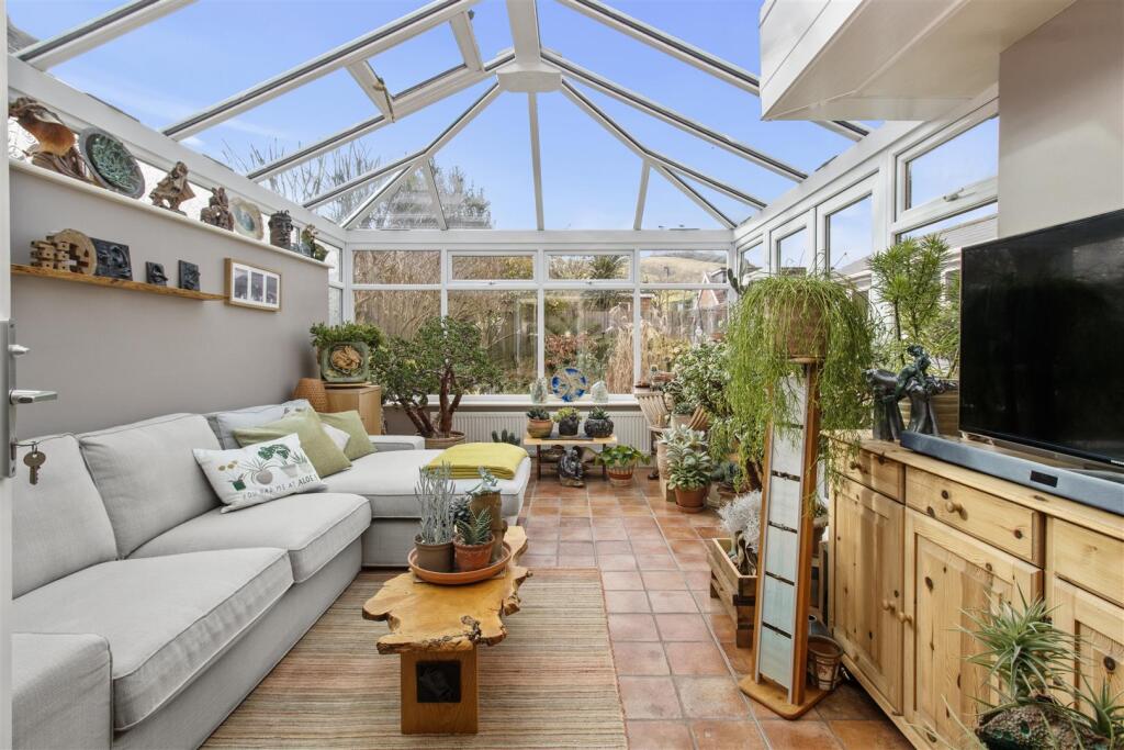 Additional image 17 of Coopers Hill, Eastbourne