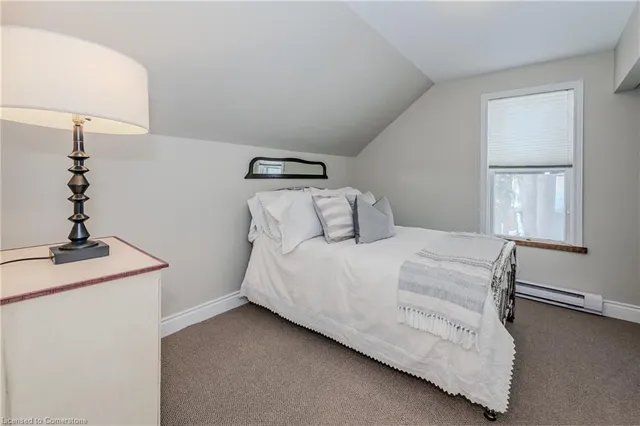 Additional image 45 of 33 Roland St