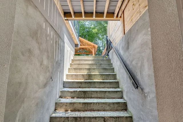 Additional image 36 of 109B Robinson Ave