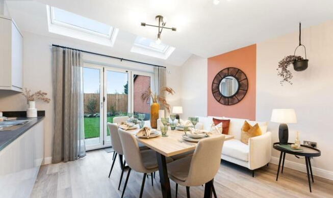 Additional image 4 of Dog Kennel Lane, Shirley B90