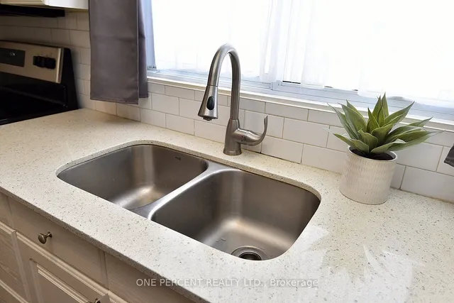 Additional image 13 of 3 Maitland Ave