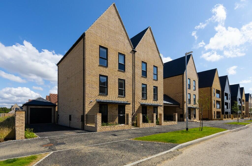 Additional image 8 of Fitzroy Close, Cambourne, Cambridgeshire, 
CB23 6NE