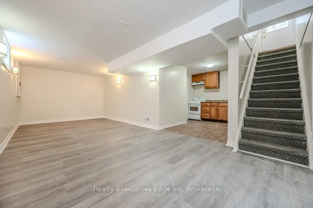 Additional image 29 of 28 Summerhill Cres