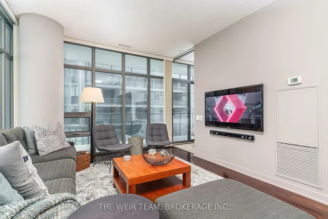 Additional image 10 of 33 Charles St Unit 1411