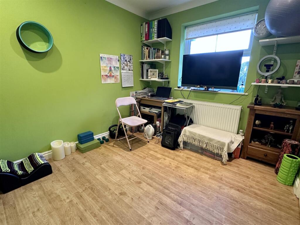 Additional image 13 of Johns Close, Studley