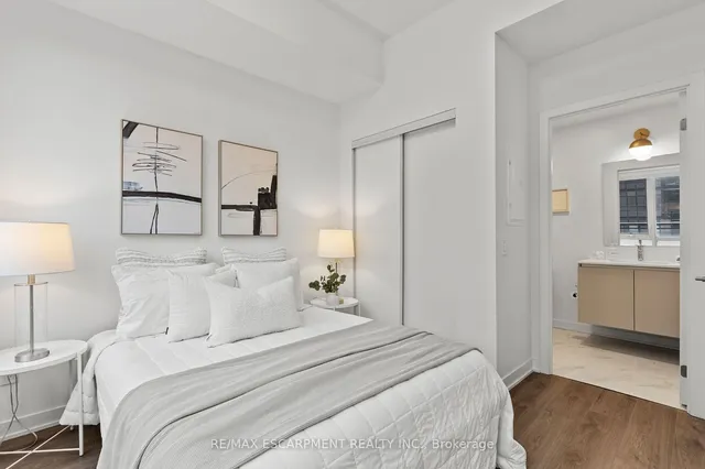 Additional image 20 of 405 Dundas St Unit 316