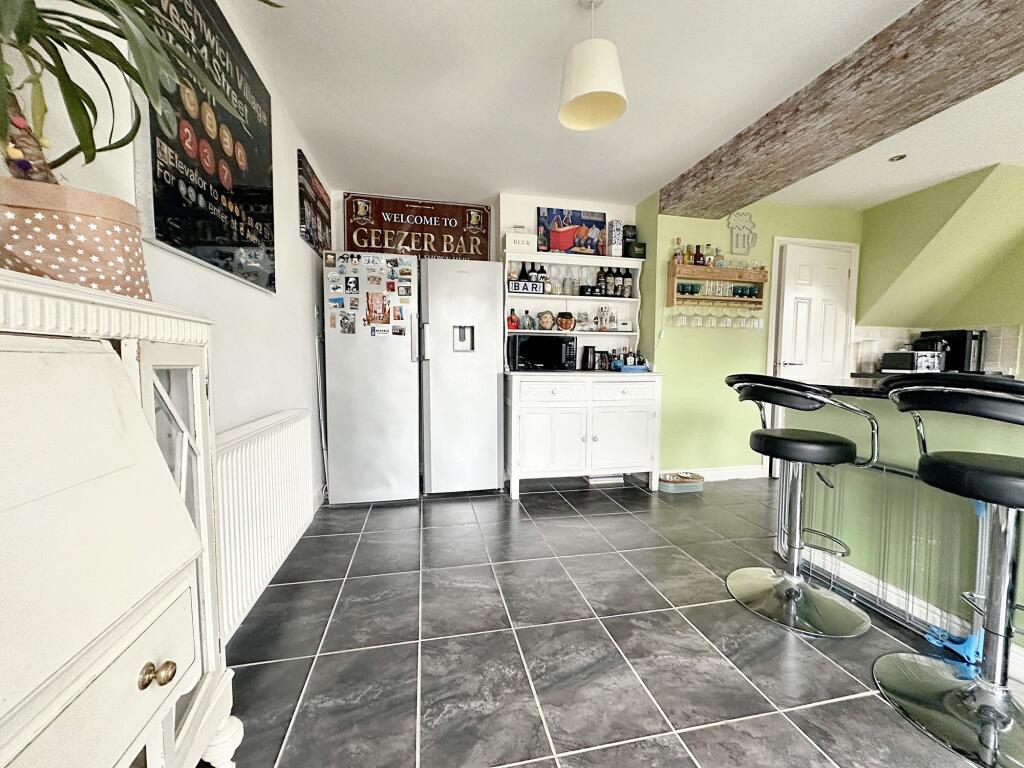 Additional image 4 of Knapp Road, Thornbury, BS35