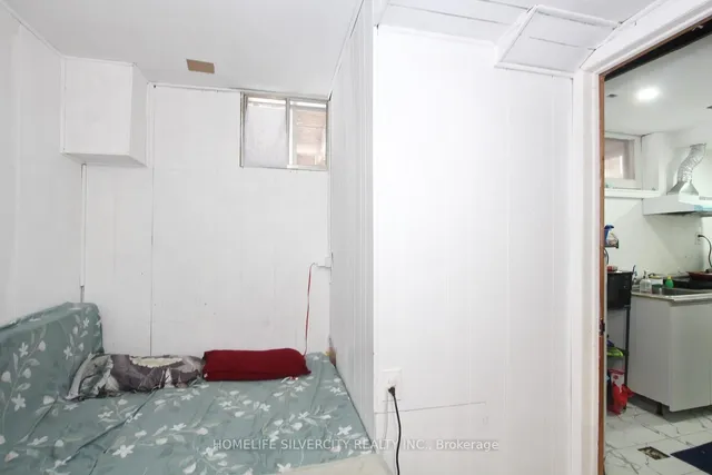Additional image 35 of 7500 Goreway Dr Unit #37