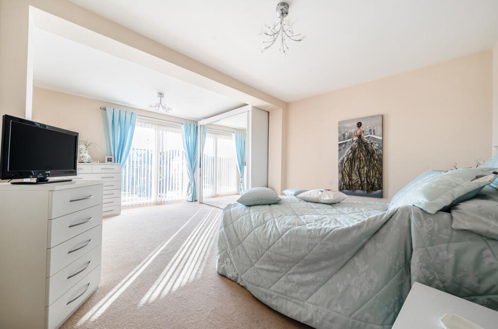 Additional image 4 of The Ridings, Saughall, Chester
