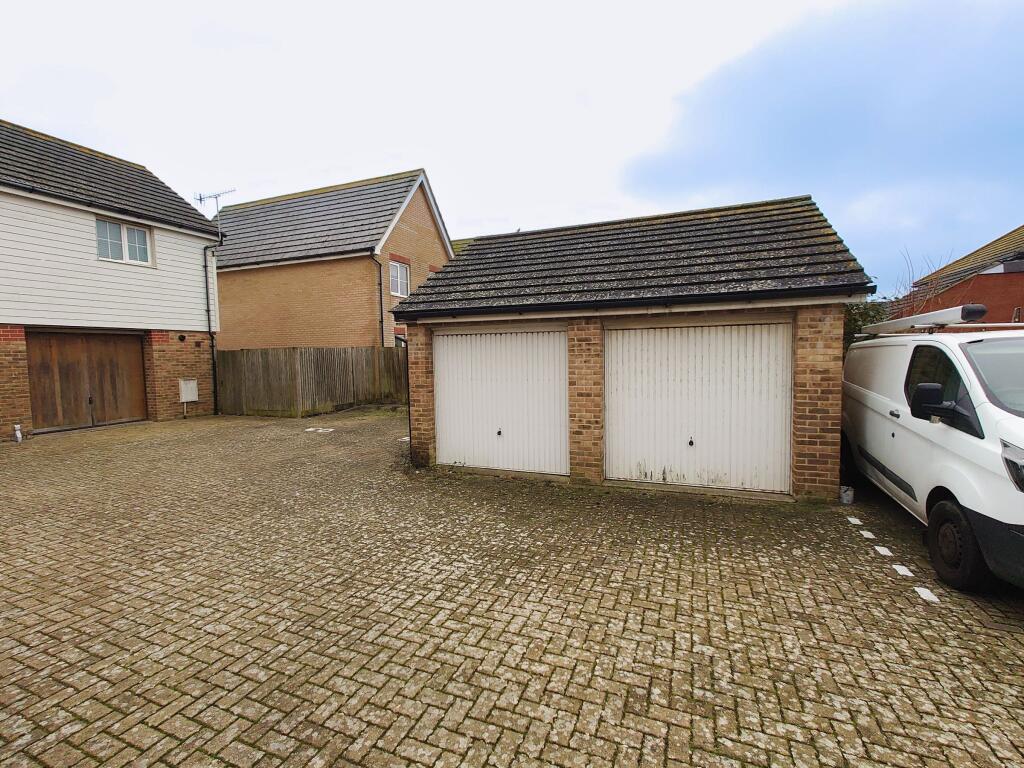 Additional image 21 of Roundhouse Crescent, Peacehaven