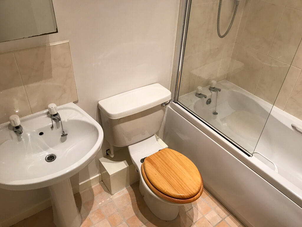 Additional image 11 of Hollybank Place