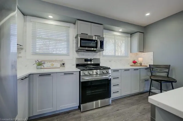 Additional image 16 of 51 Rossford Cres