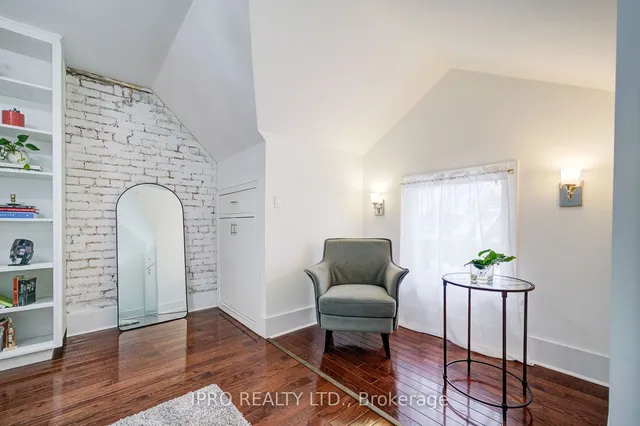 Additional image 24 of 683 Manning Ave