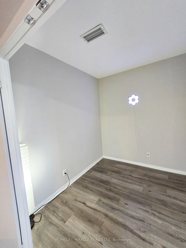 Additional image 19 of 3650 Kingston Rd Unit PH01