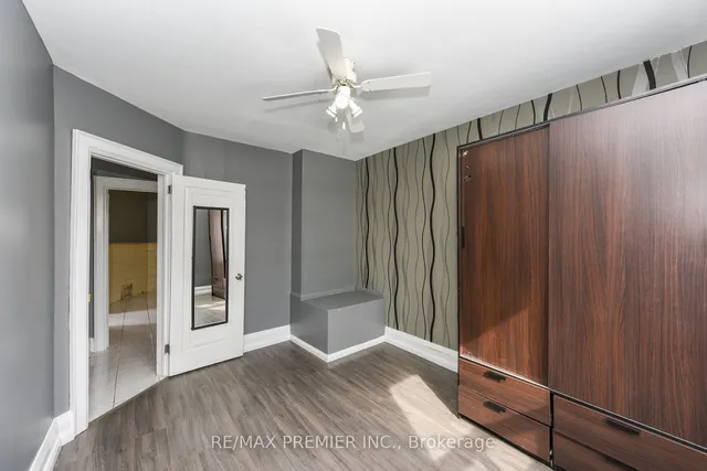 Additional image 15 of 165 Lambton Ave