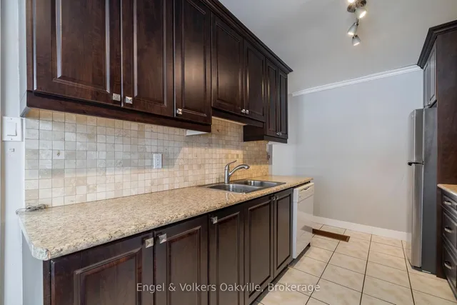 Additional image 15 of 1 Geraldine Crt