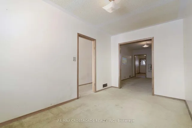 Additional image 6 of 734 Adelaide St