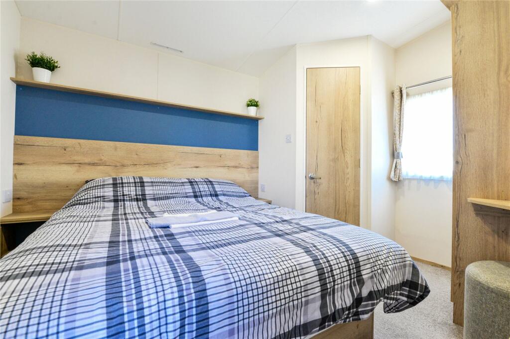 Additional image 9 of Naish Common, Hoburne Naish Holiday Park, Barton On Sea, Hampshire, BH25