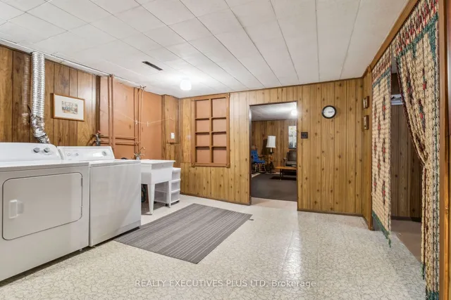 Additional image 20 of 31 Guiness Ave