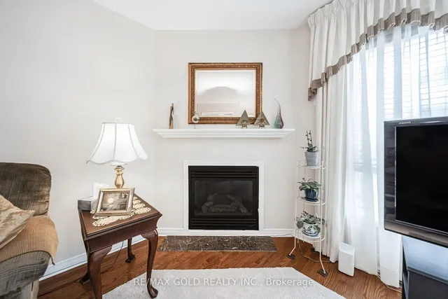 Additional image 20 of 10 Pauline Cres Unit 2