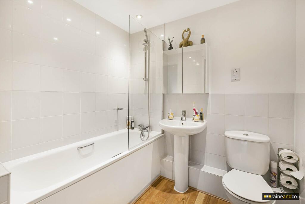 Additional image 8 of York House, North Drive, Old Hatfield