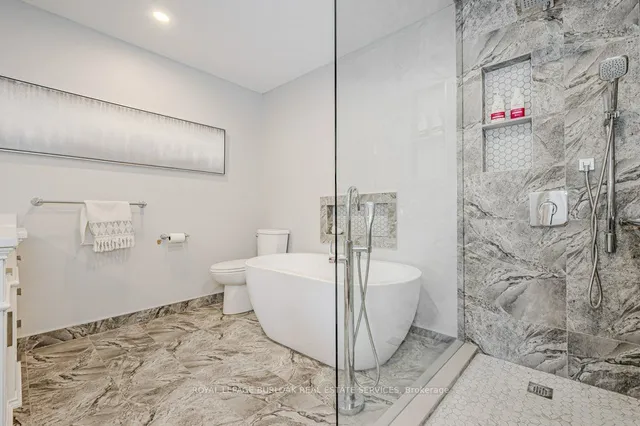 Additional image 25 of 955 King Rd Unit 15