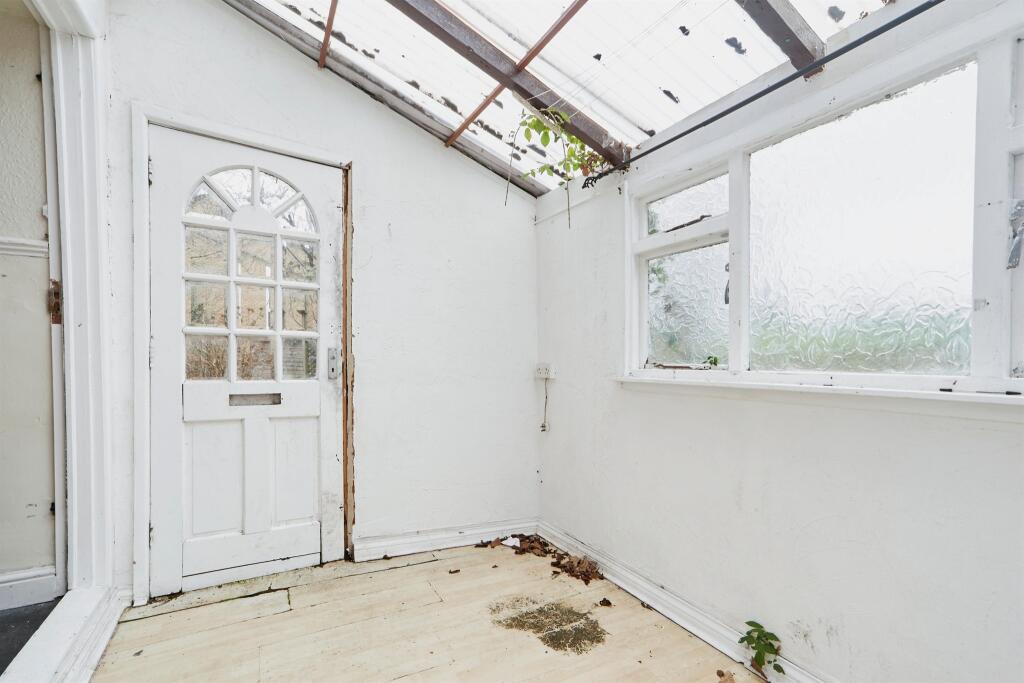 Additional image 7 of Malham Avenue, Bradford