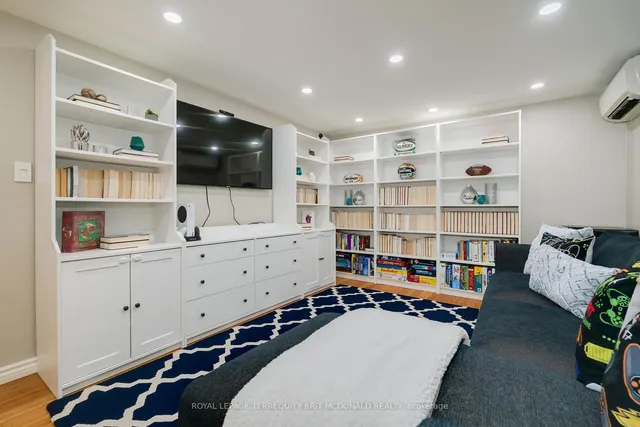 Additional image 37 of 125 Chaplin Cres