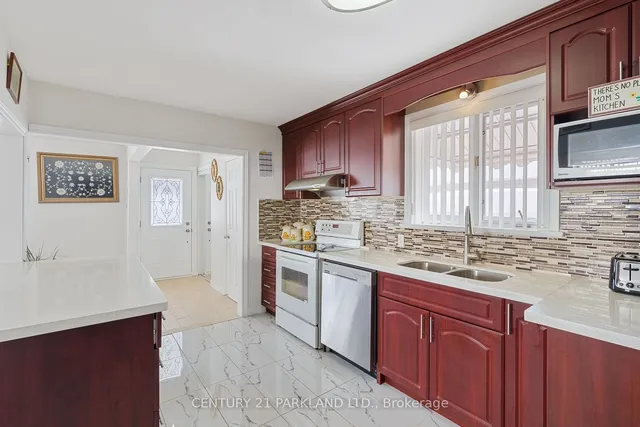 Additional image 9 of 14 Maxim Cres