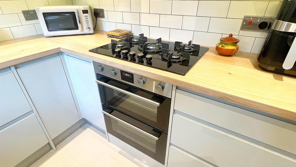 Additional image 7 of 1 Sycamore Court, 12 Bowlas Avenue, Four Oaks, Sutton Coldfield