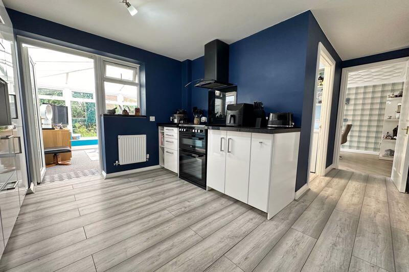 Additional image 9 of The Cornfields, Wick St Lawrence - LOVELY POSITION