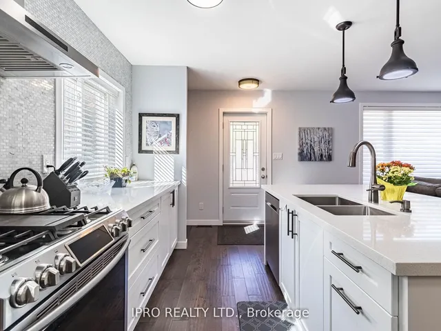 Additional image 3 of 93 Gair Dr