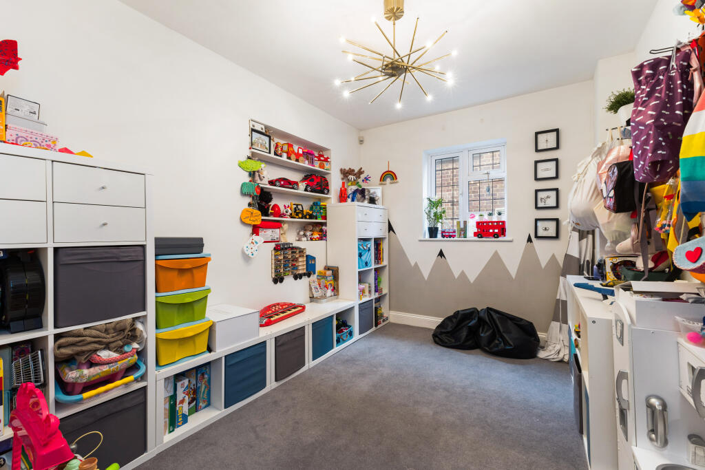 Additional image 13 of Station Road, Welham Green, AL9