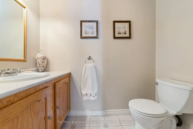 Additional image 16 of 416 Freeman Cres