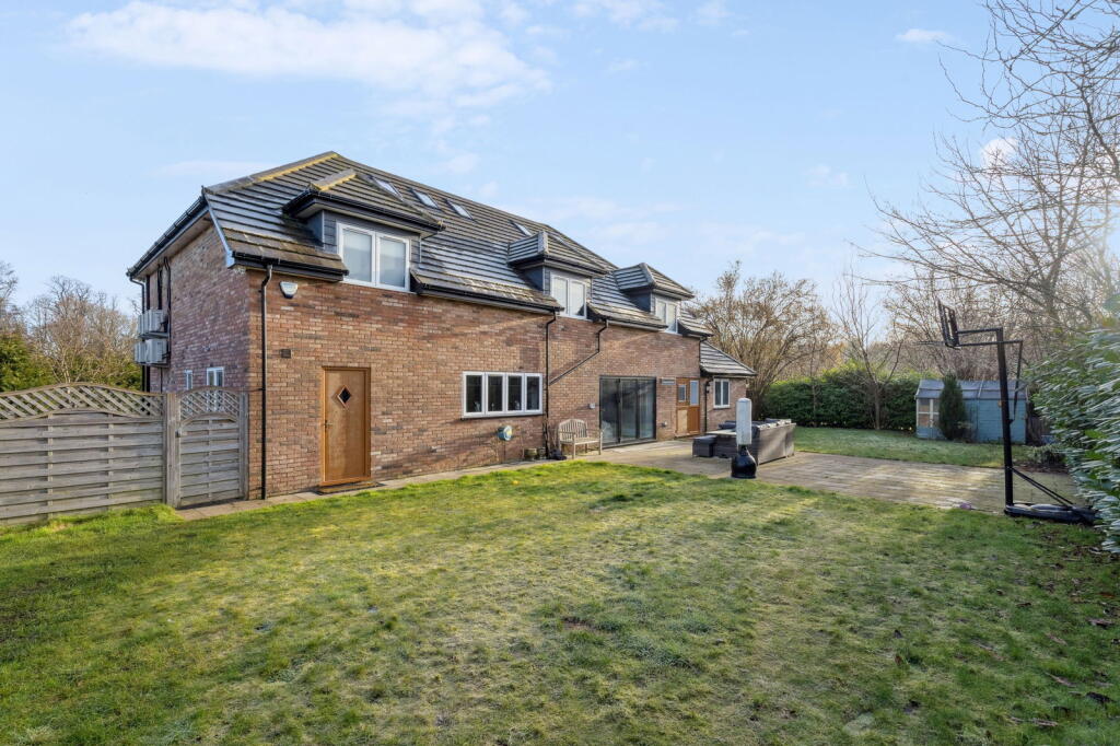 Additional image 18 of Gaddesden Lane, Redbourn, AL3 7AS