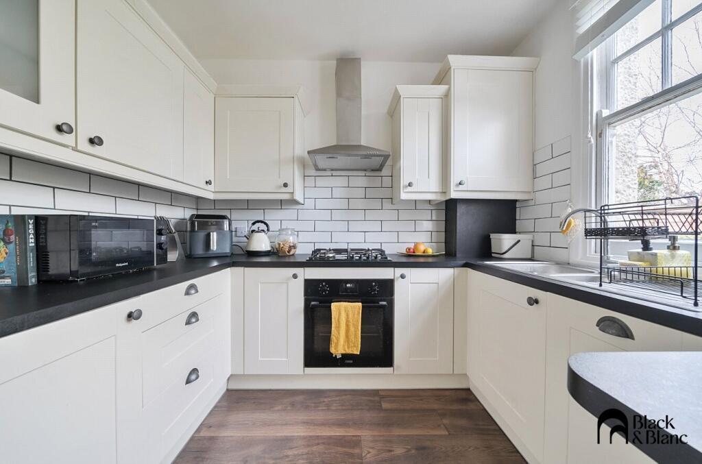 Additional image 5 of Princes Plain, Bromley, BR2