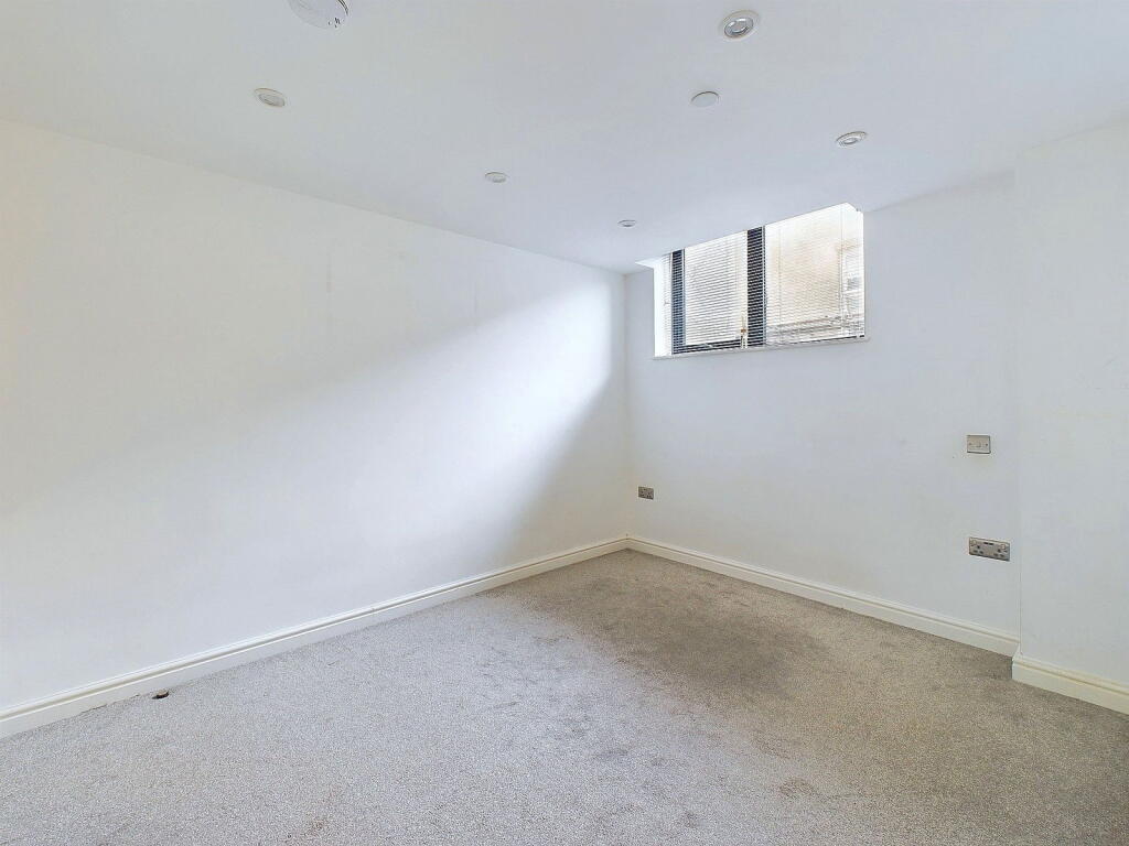 Additional image 9 of Worthing House, South Street, Worthing BN11 3AE