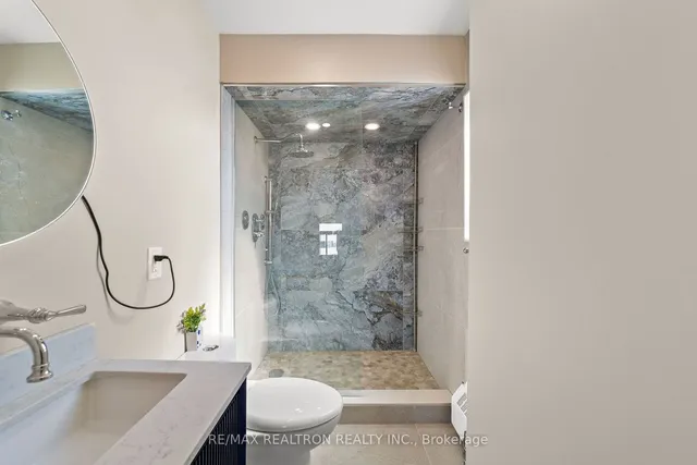 Additional image 35 of 130 Neptune Dr Unit 1501