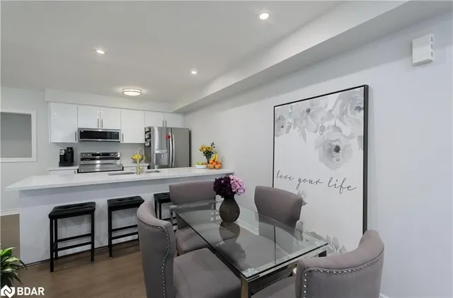 Additional image 11 of 200 Veterans Dr Unit 25