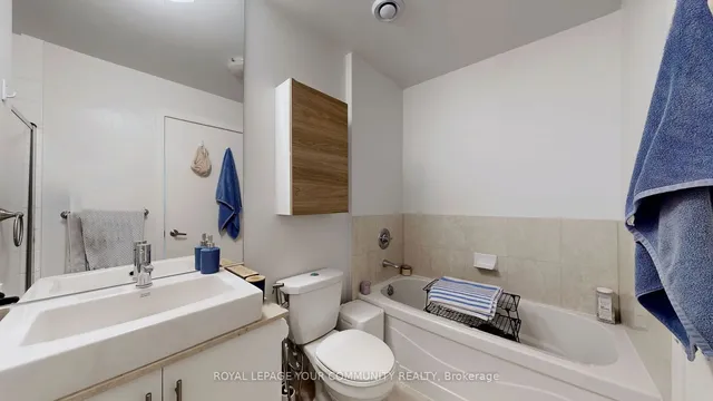 Additional image 21 of 55 Bremner Blvd Unit 3001